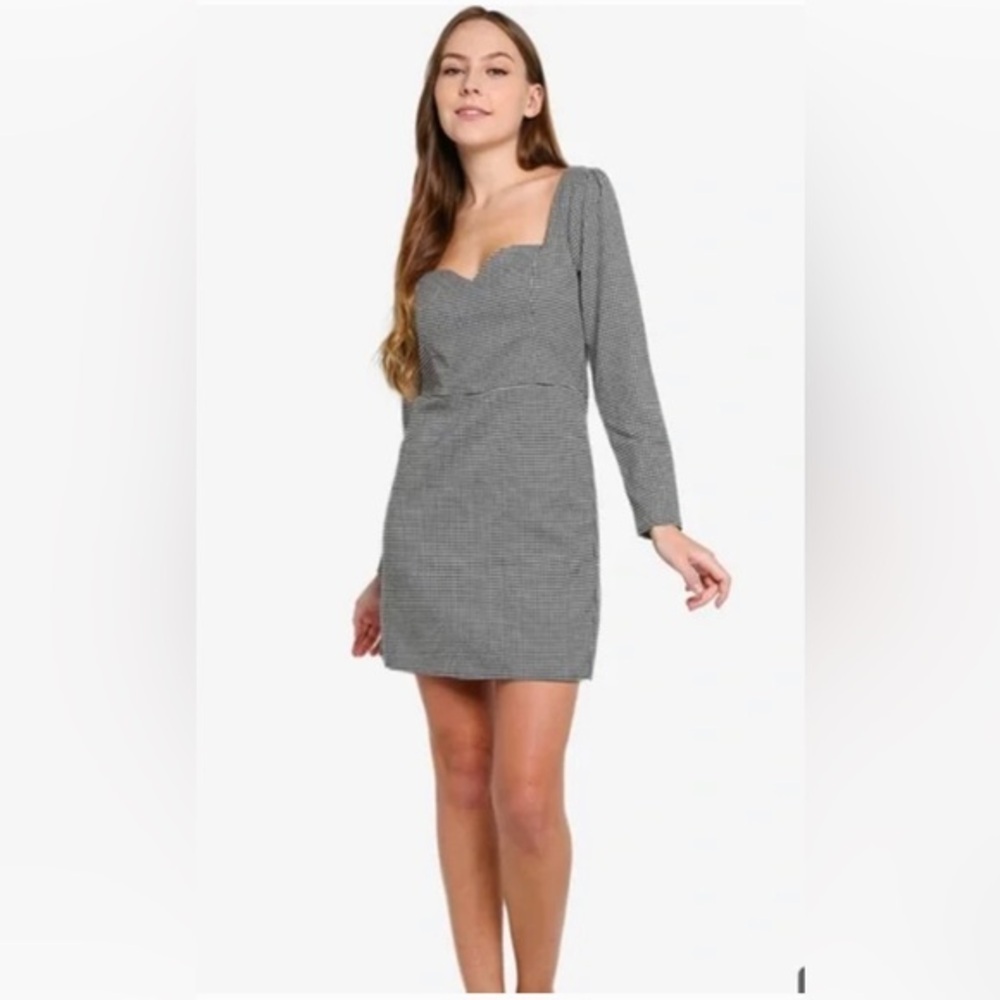 Abercrombie & Fitch black white houndstooth sweetheart neckline mini dress